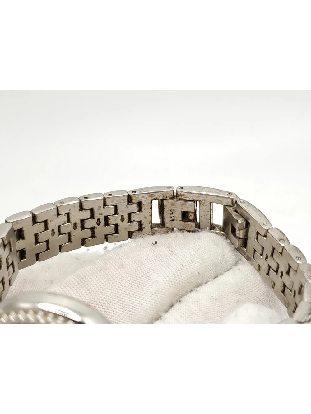 DMQ Quartz Watch Womens New Battery Silver Tone MOP Dial 26mm